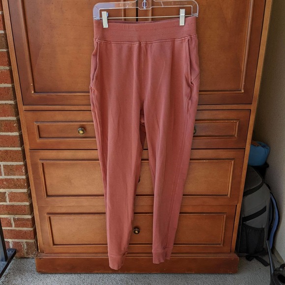 lululemon athletica Pants - Lululemon Athletica Women's size 8 Warm Down High-Rise Jogger in Rustic Clay